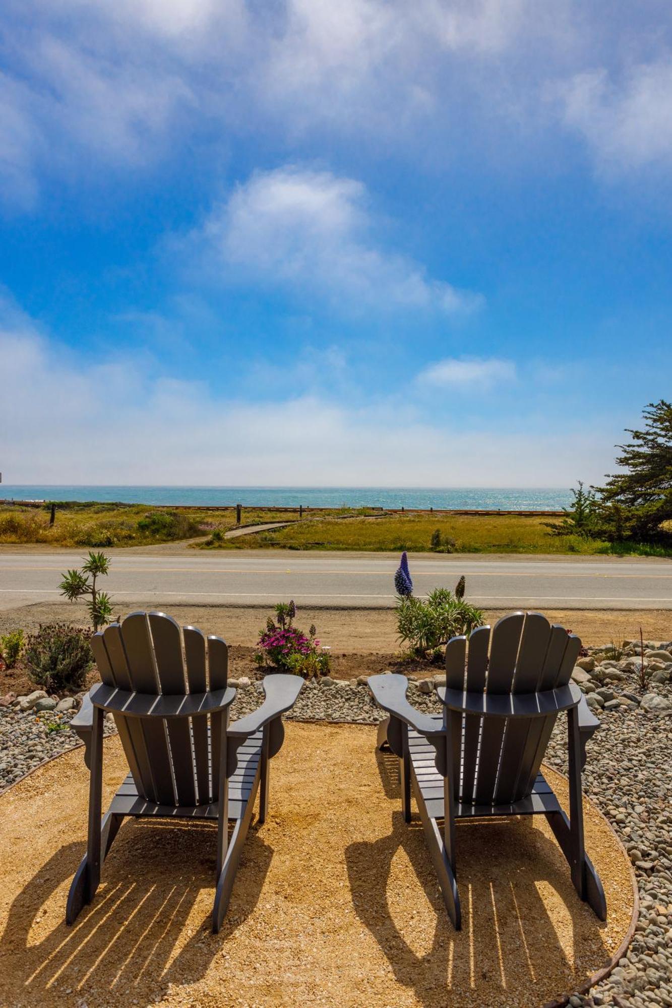 Windrush Inn - Cambria Extérieur photo
