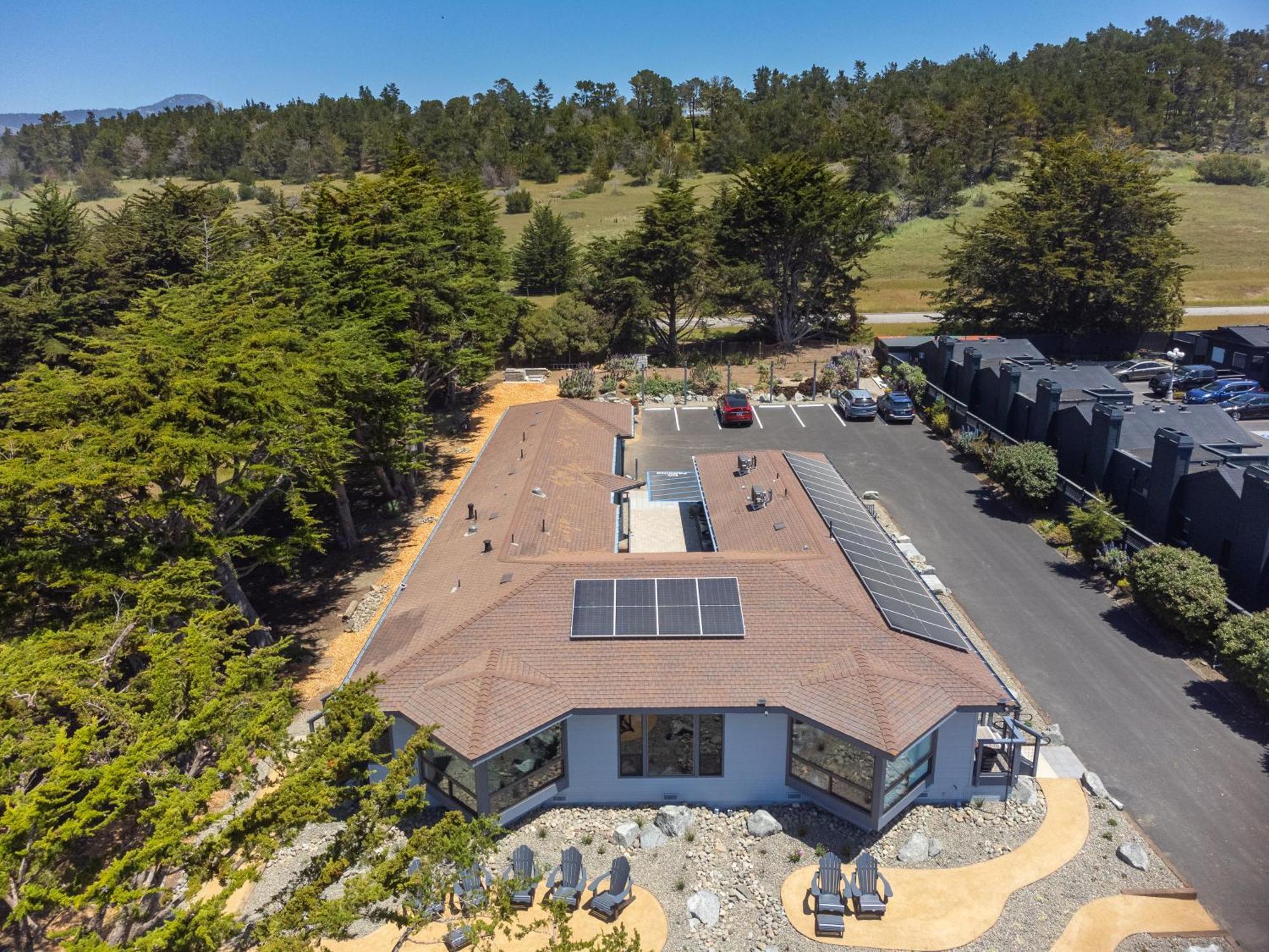 Windrush Inn - Cambria Extérieur photo